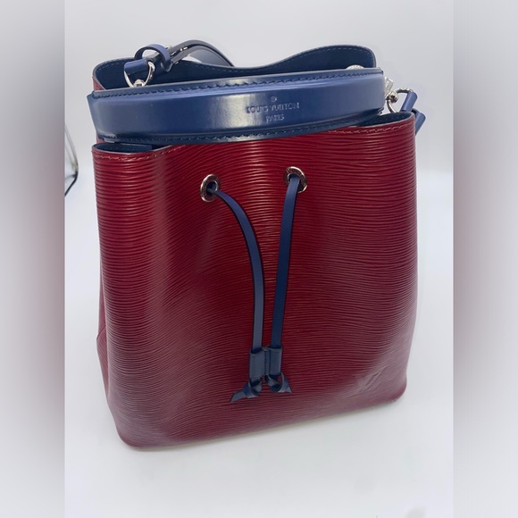 LV NÈONOÈ Epi Bag - Picture 2 of 14